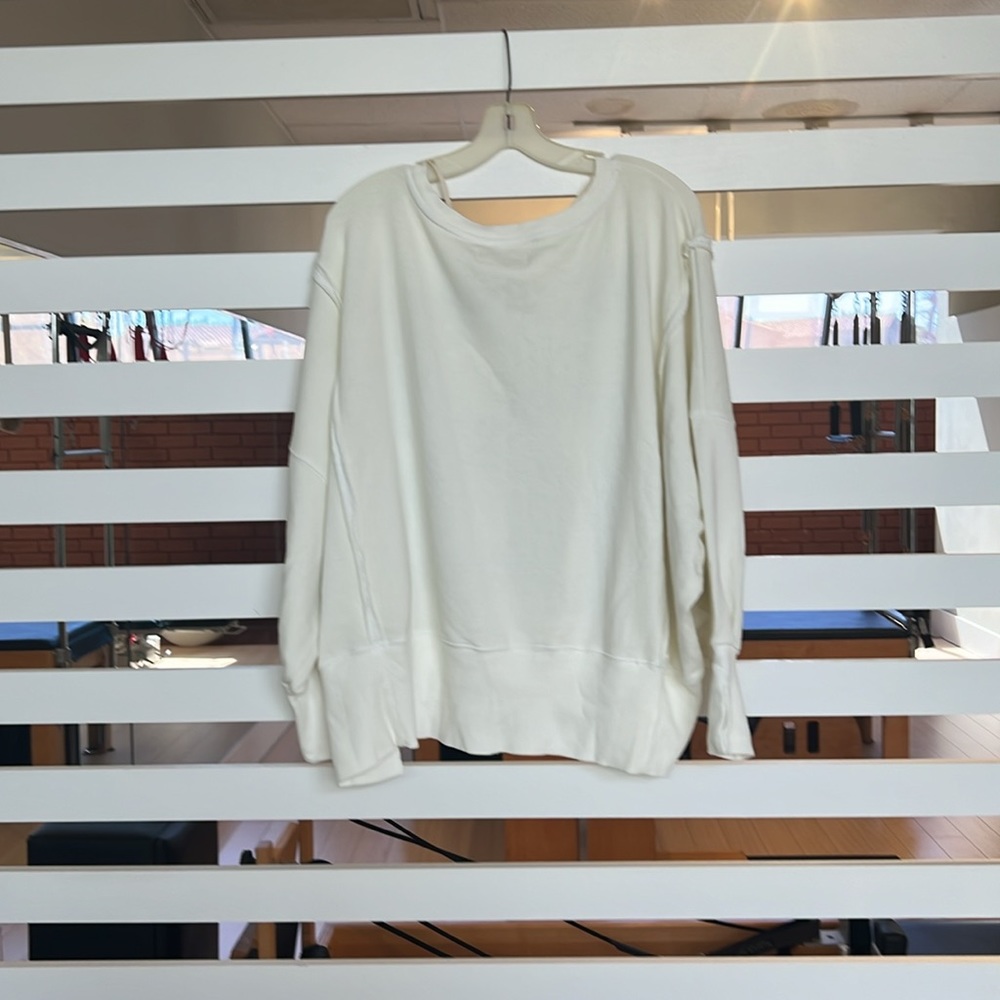 NWOT FREE PEOPLE CAMDEN GRAPHIC SWEATSHIRT - Picture 7 of 8
